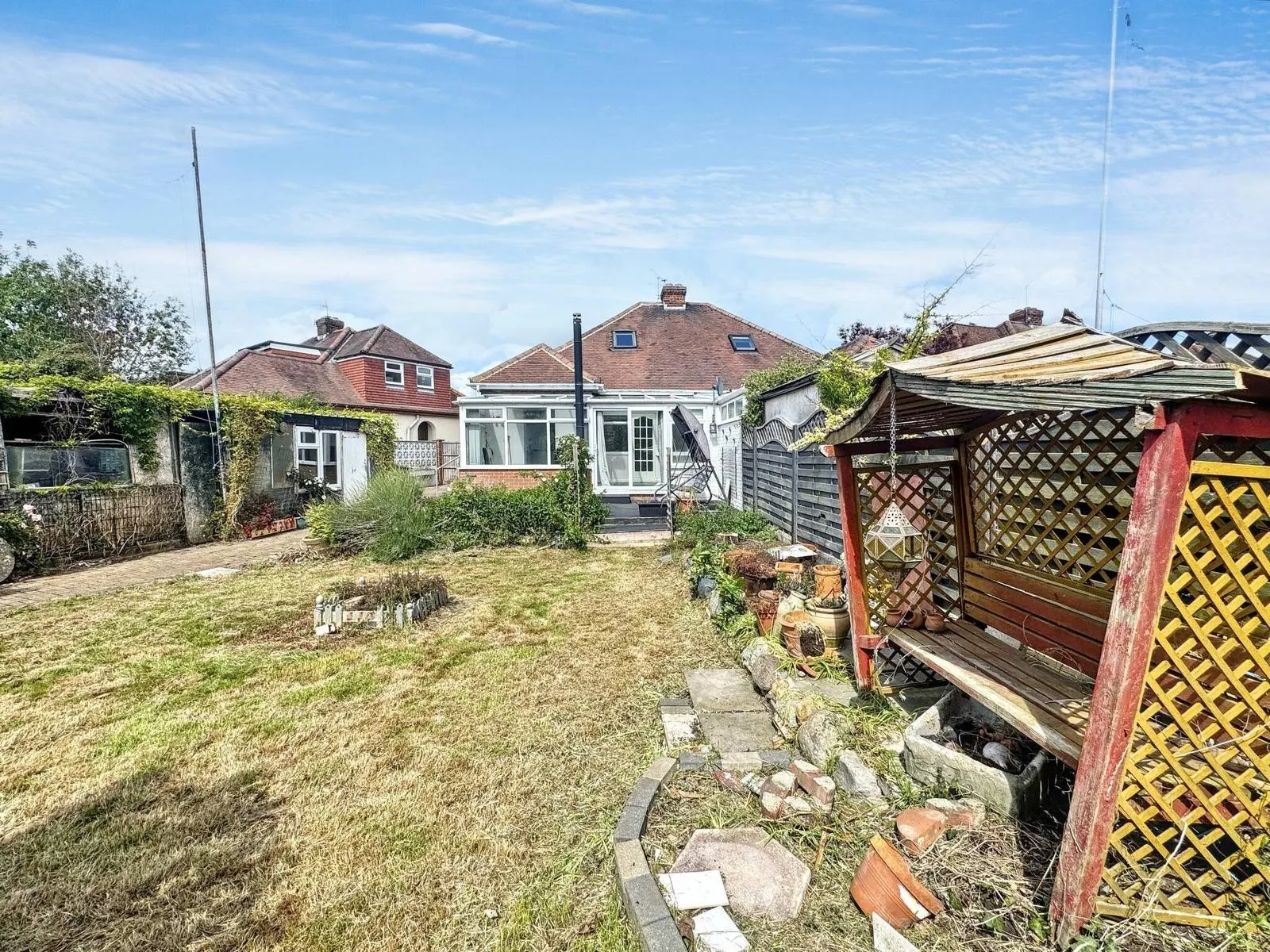 2 bed Semi-Detached Bungalow