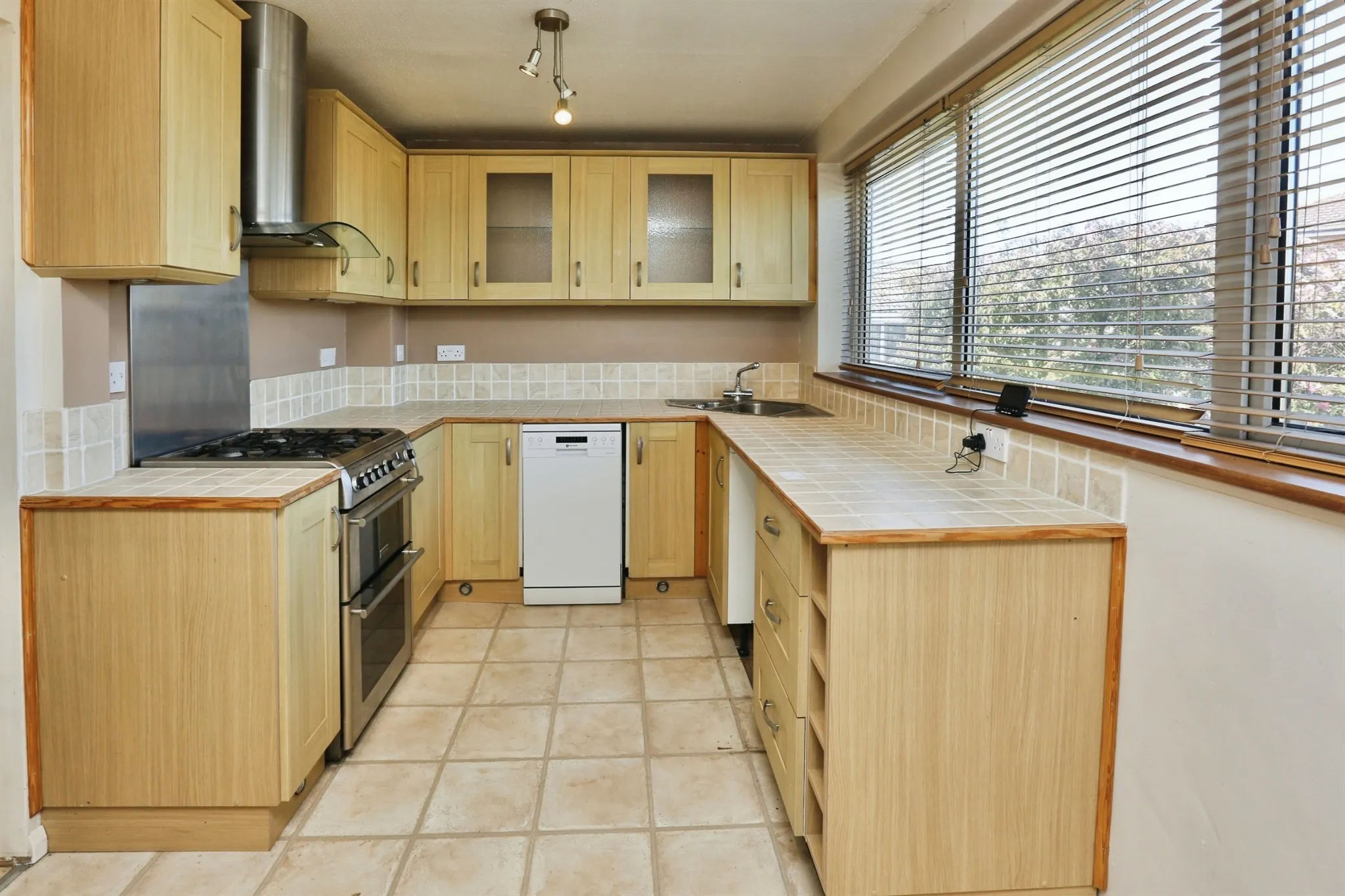 4 bed Town House