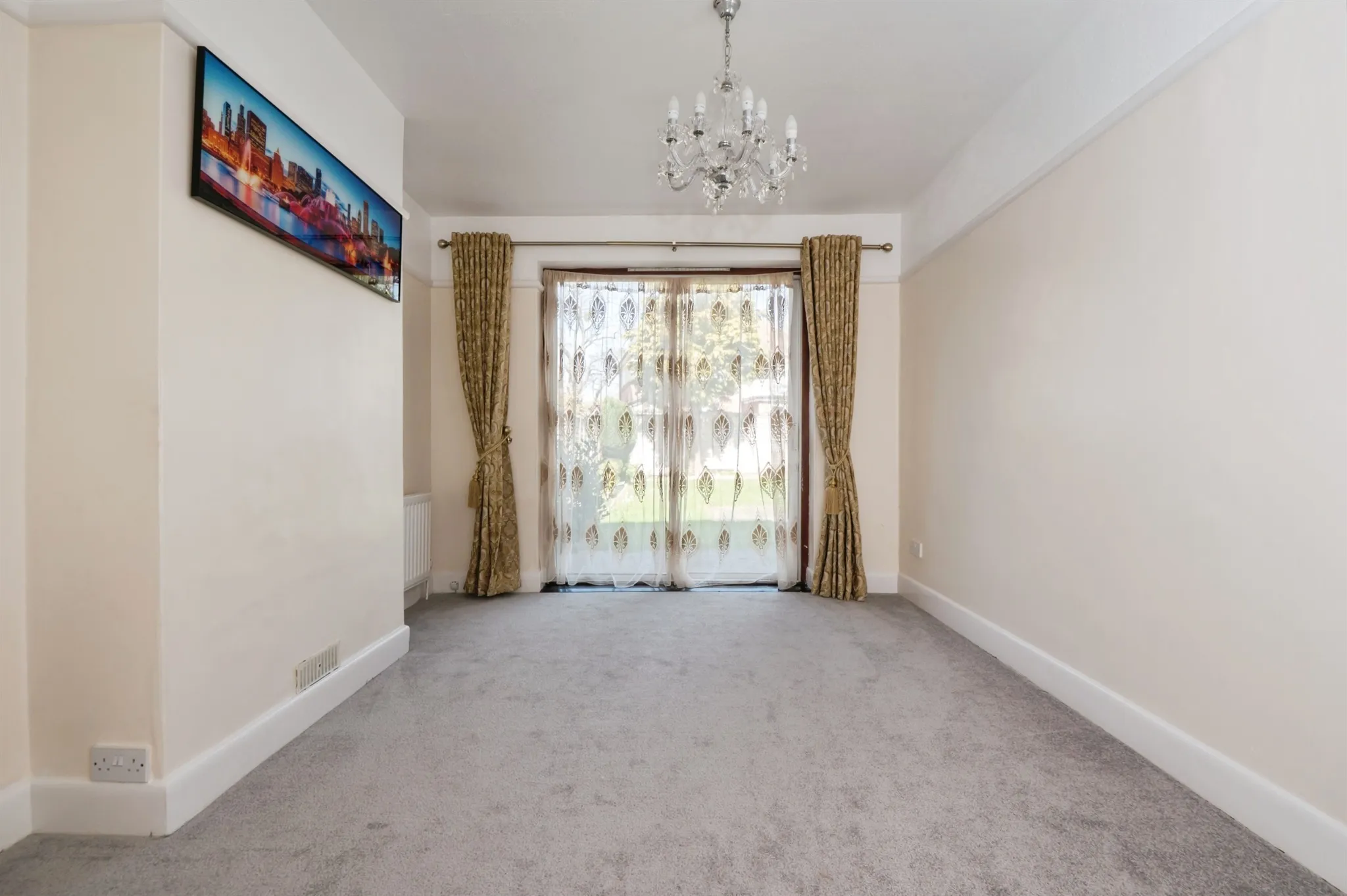 3 bed Semi-Detached