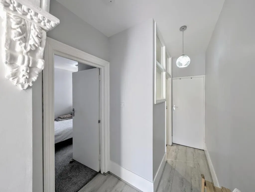 2 bed Ground Flat