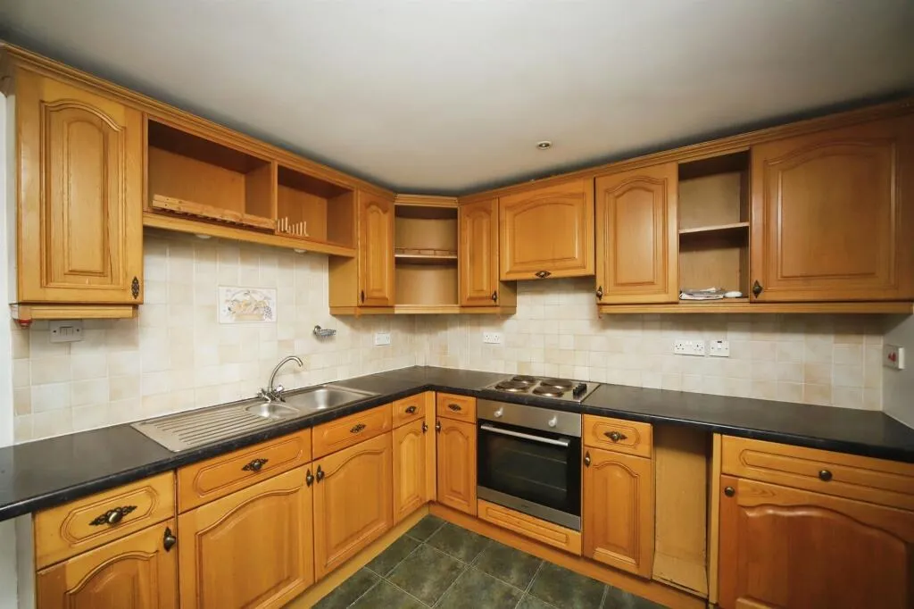 3 bed Terraced