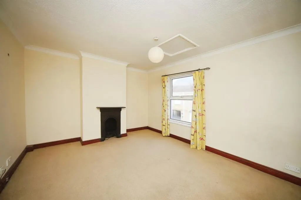 3 bed Terraced