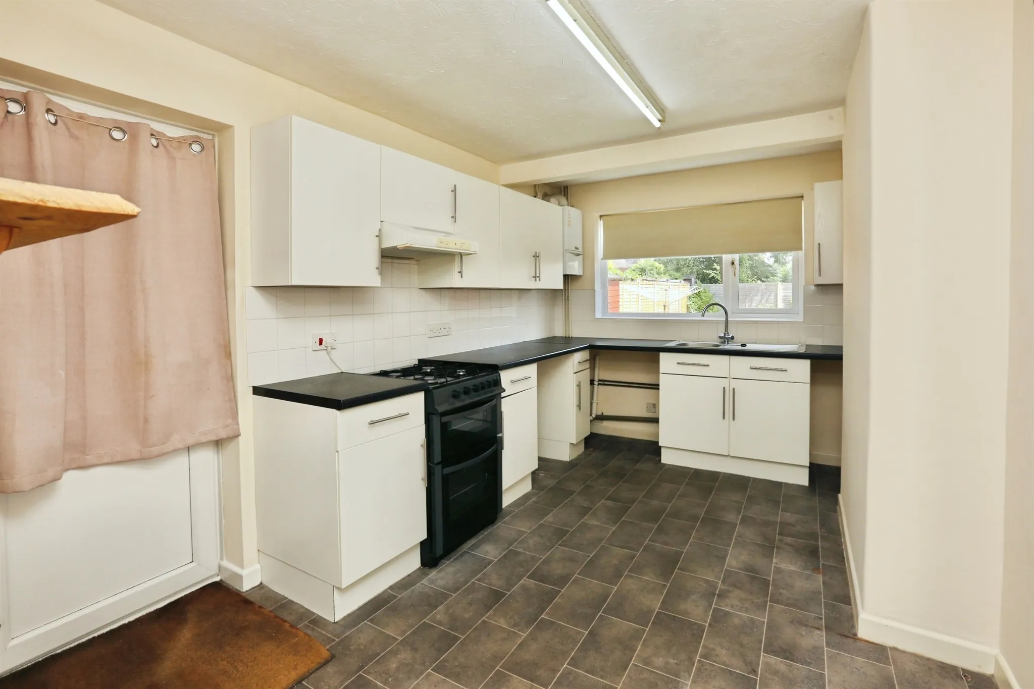 3 bed Semi-Detached