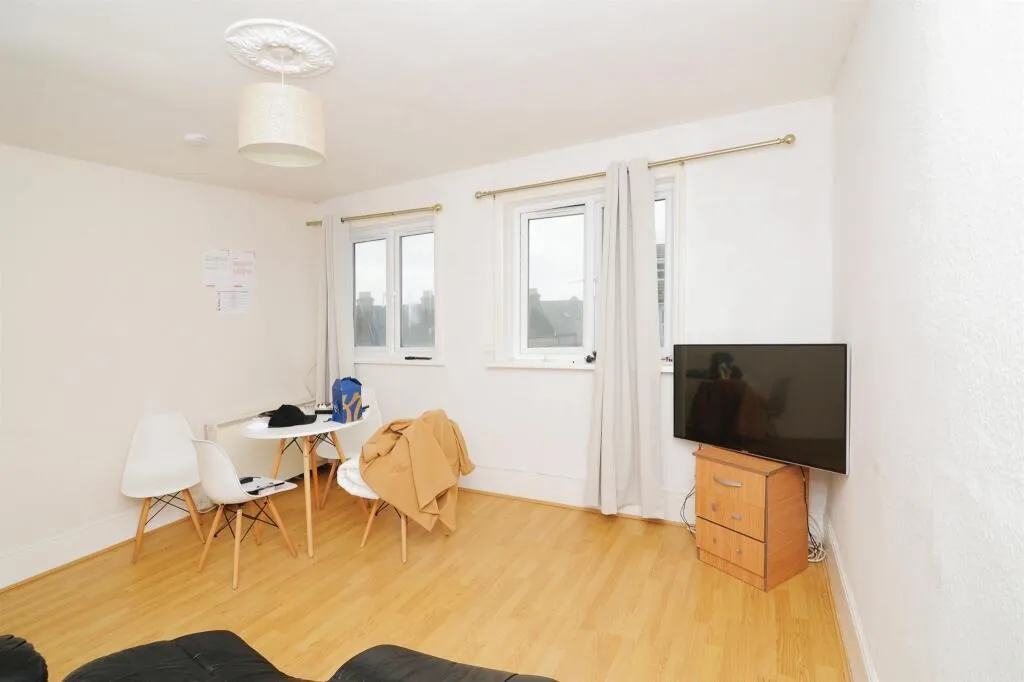 2 bed Apartment