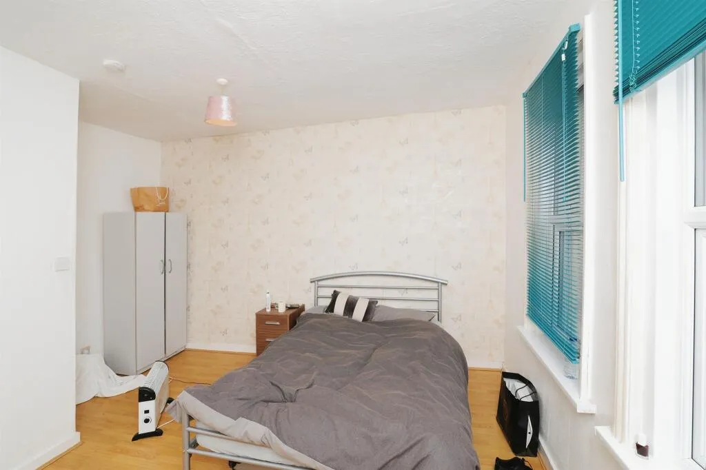 2 bed Apartment