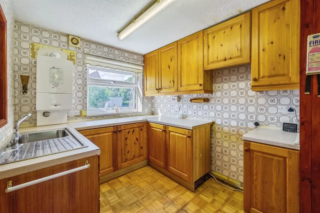 4 bed Terraced