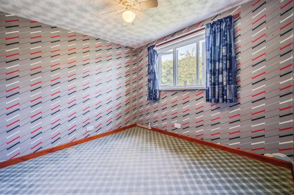 4 bed Terraced