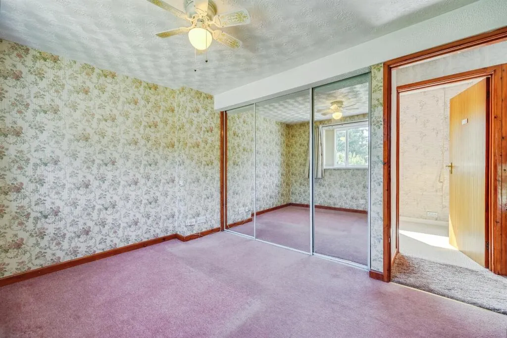 4 bed Terraced