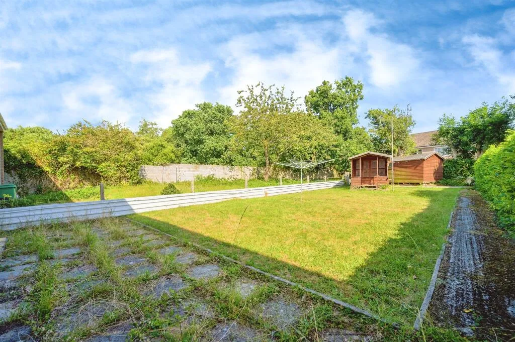 4 bed Terraced