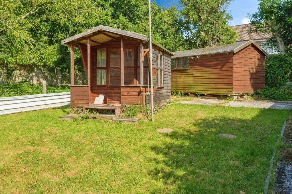 4 bed Terraced