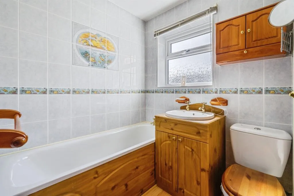 4 bed Terraced