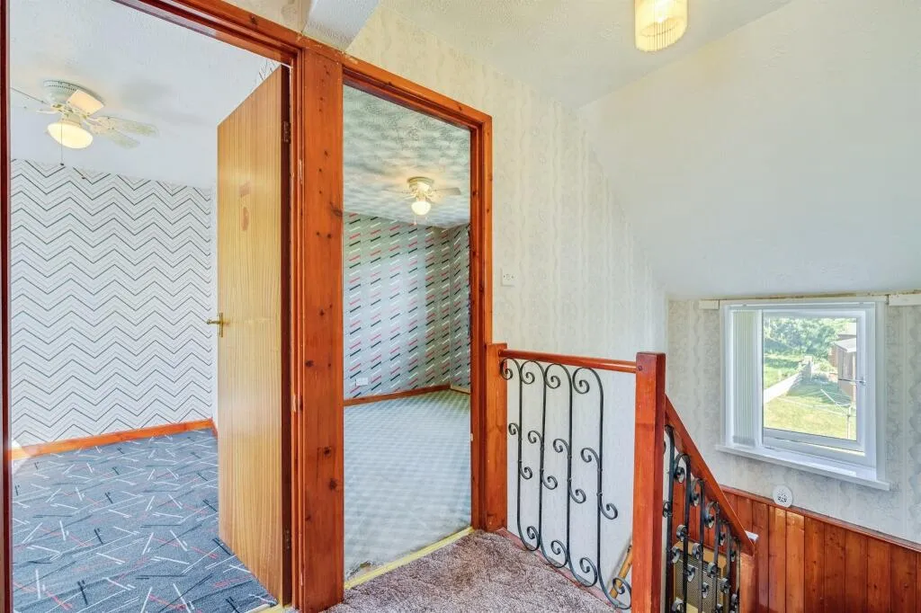 4 bed Terraced