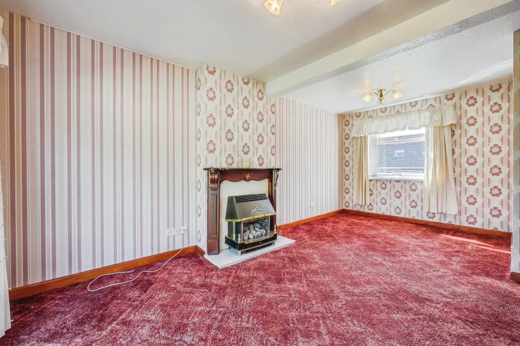 4 bed Terraced