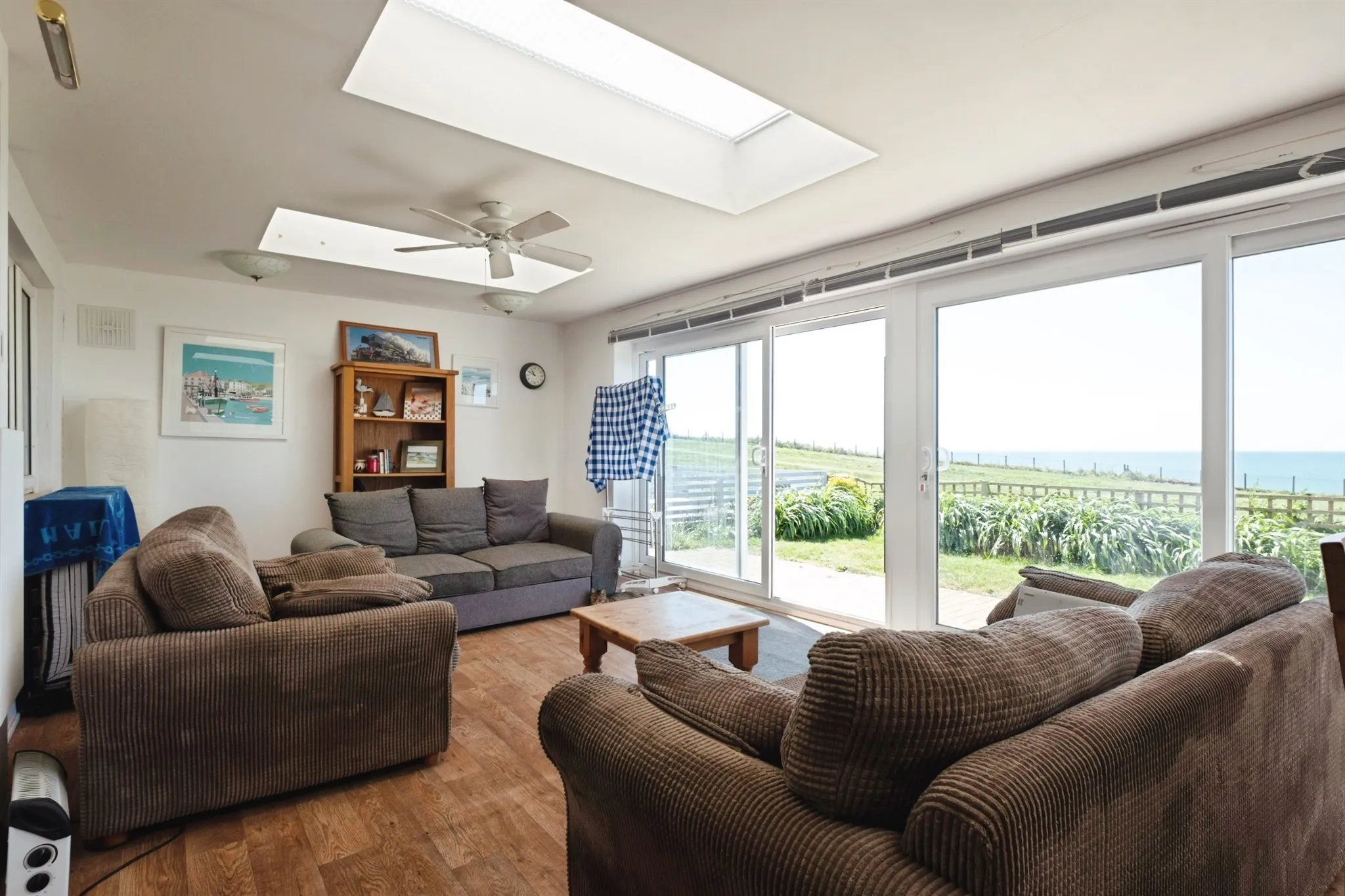 4 bed Semi-Detached