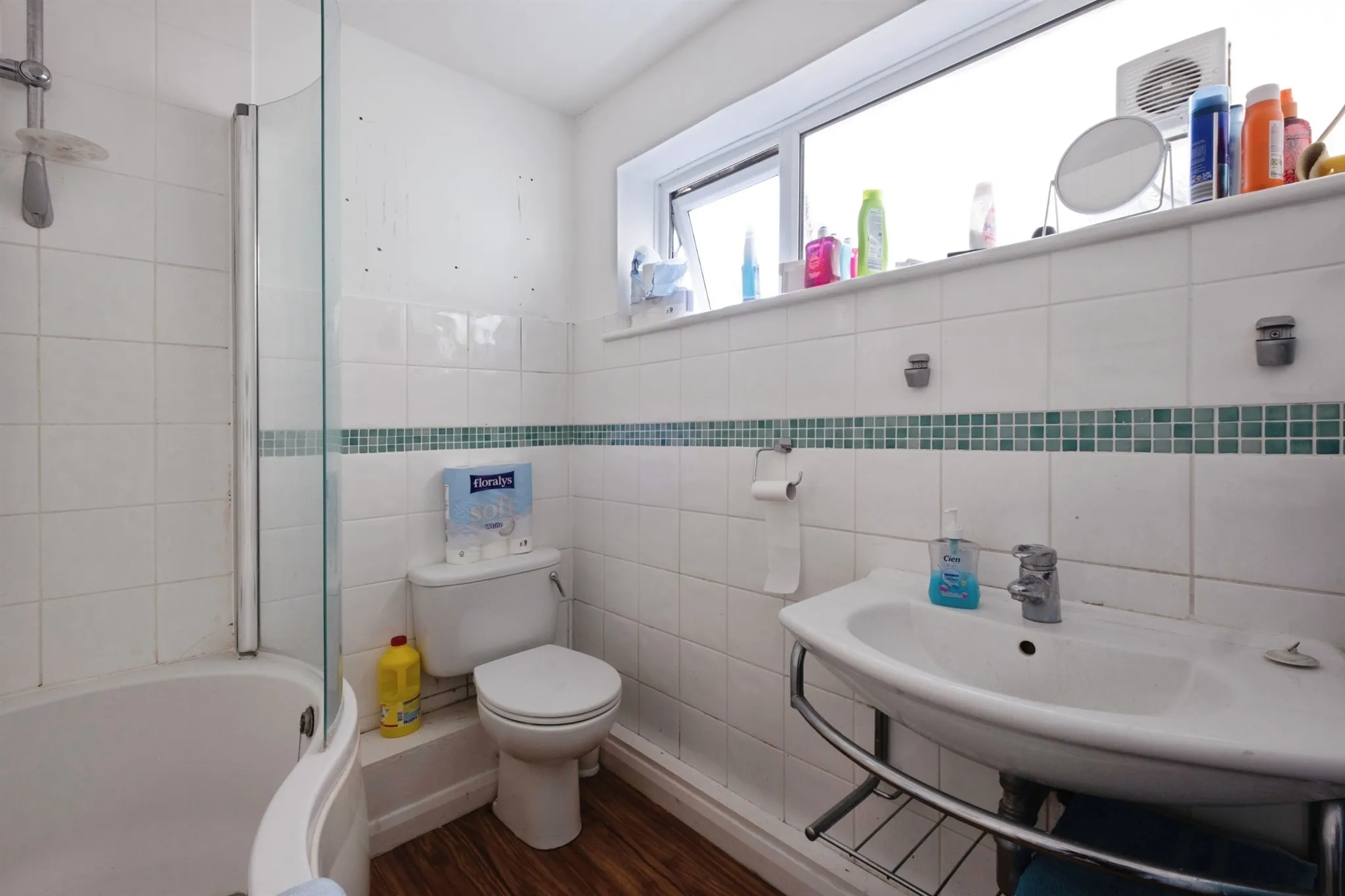 4 bed Semi-Detached