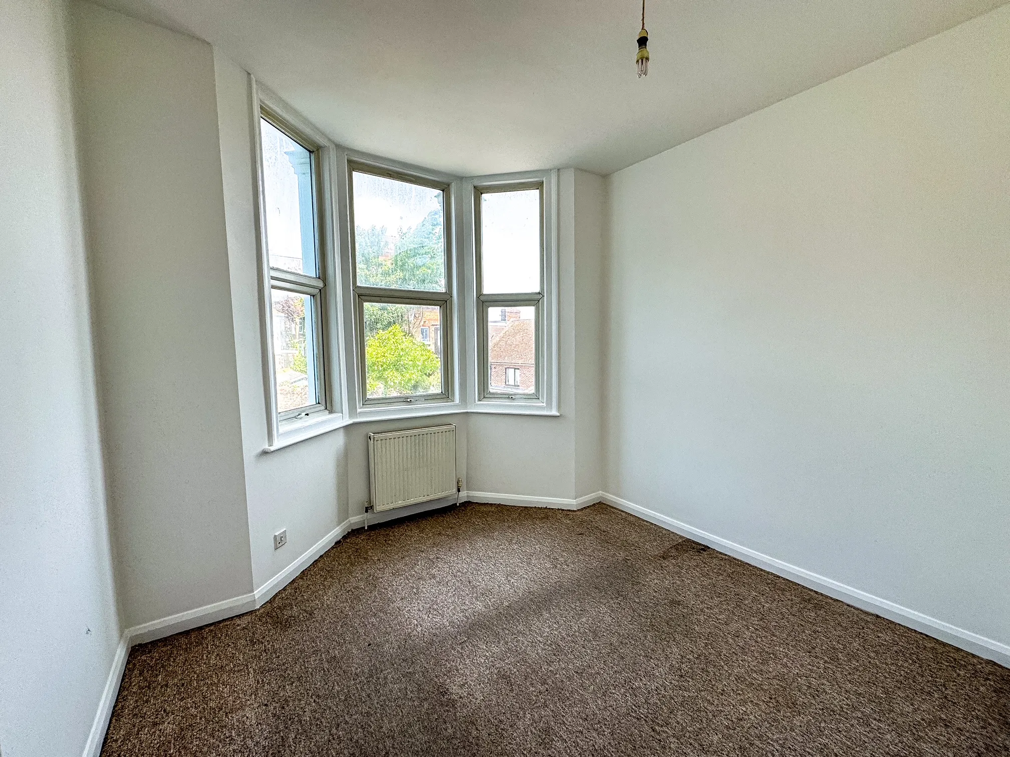 1 bed Ground Flat