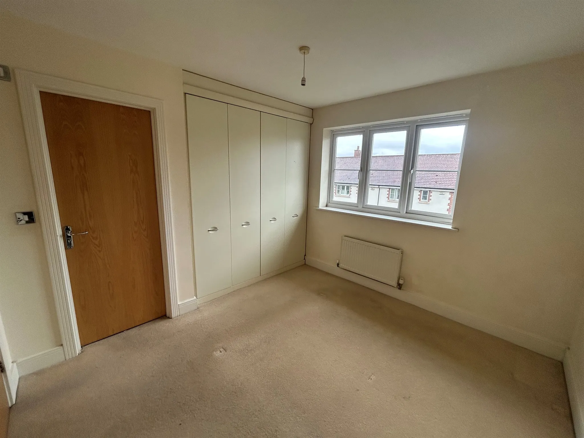 3 bed End of Terrace