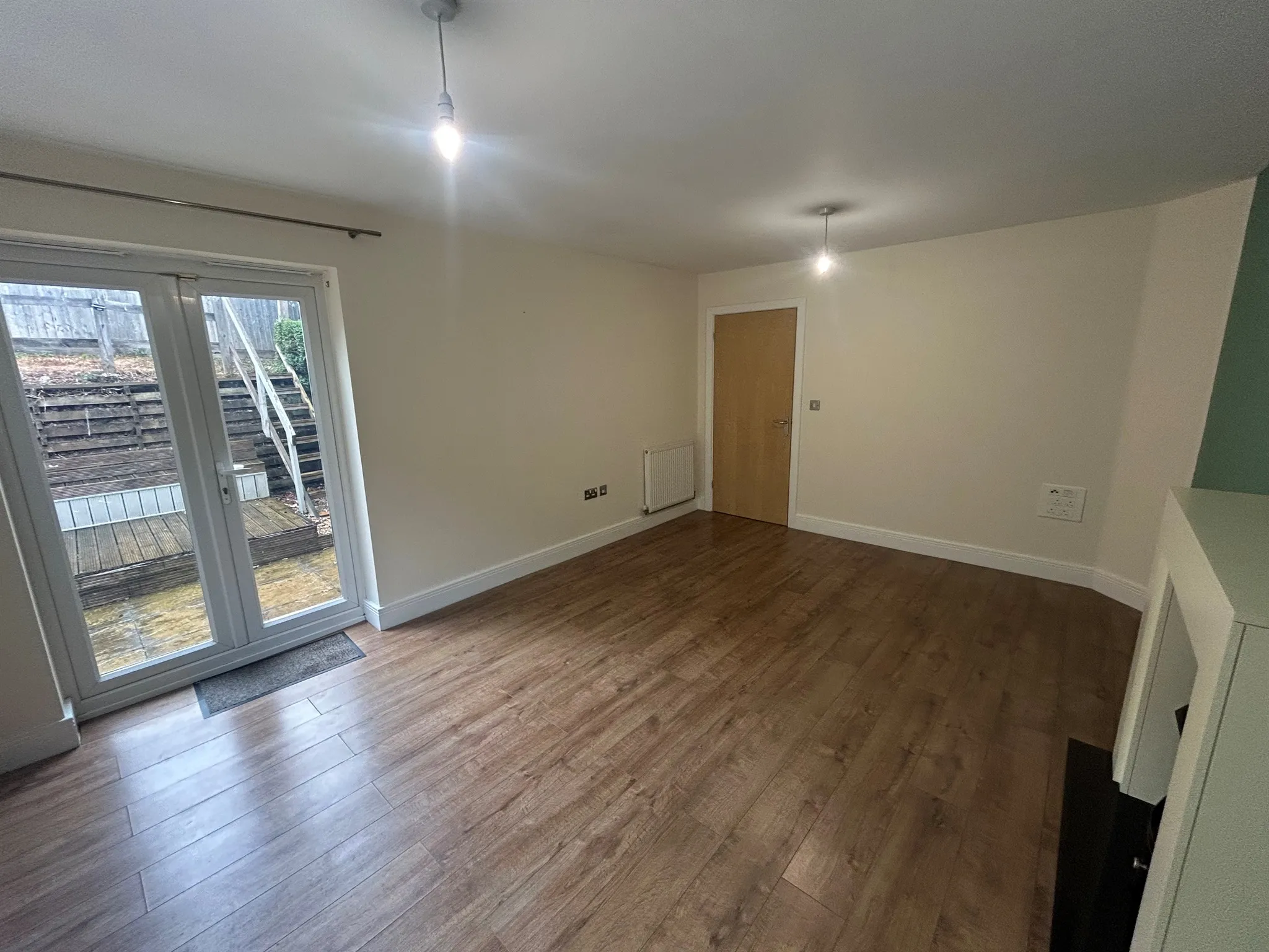3 bed End of Terrace