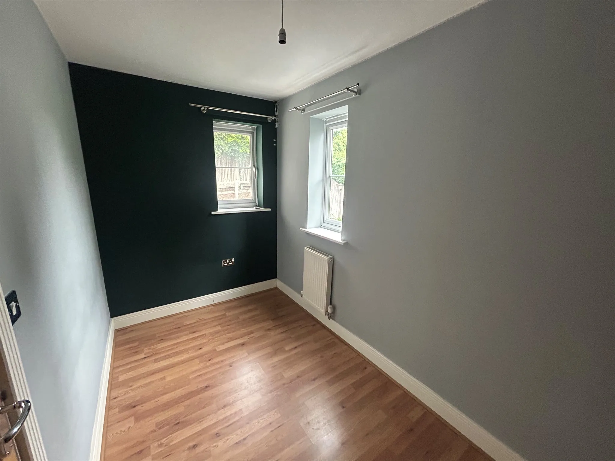 3 bed End of Terrace