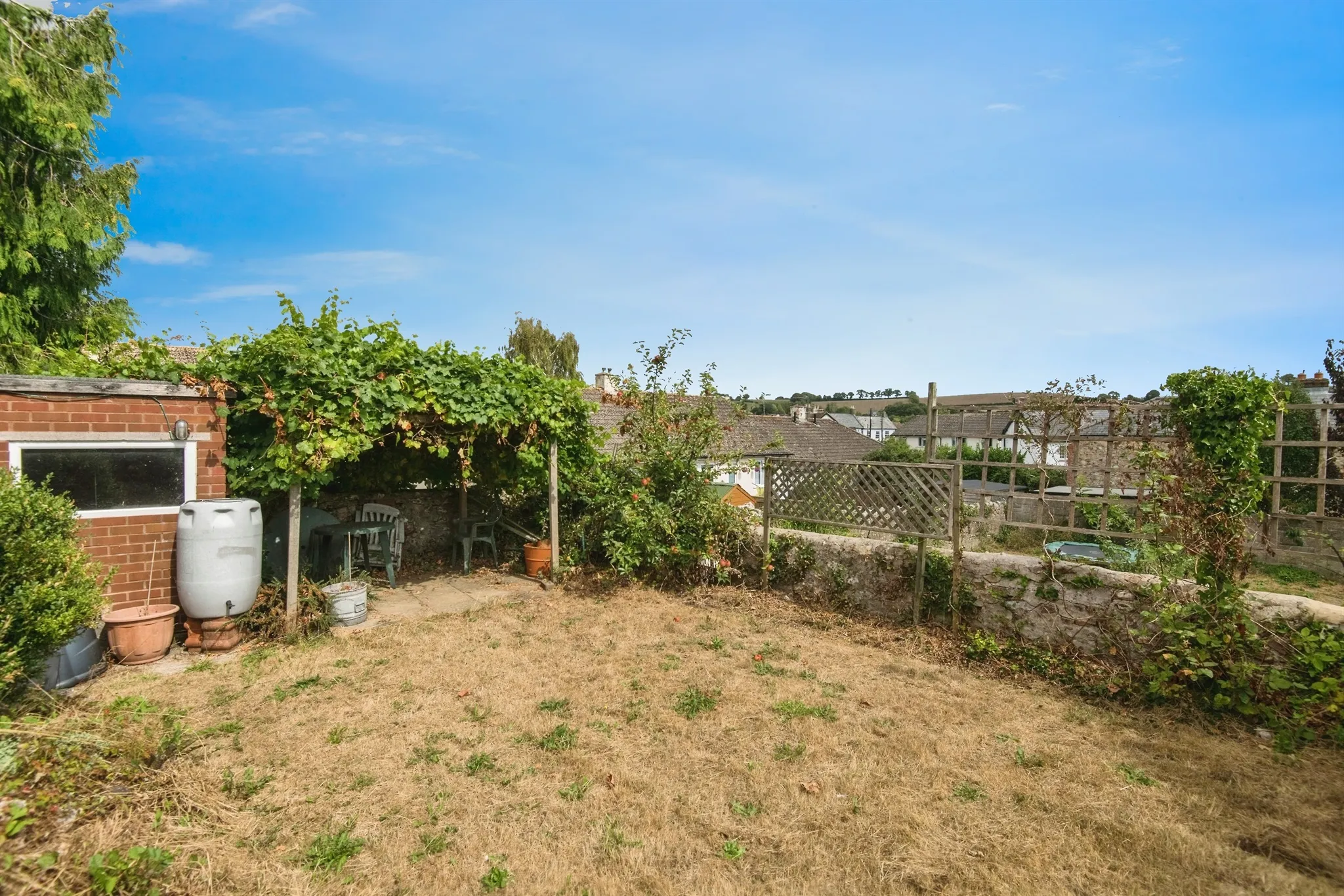 2 bed Character Property
