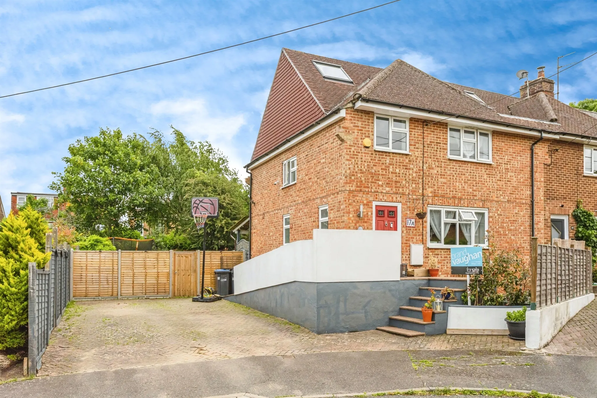 5 bed End of Terrace