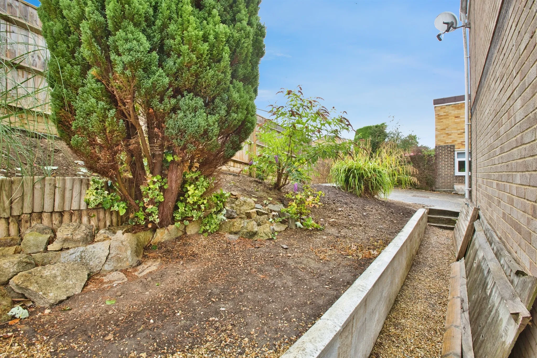 3 bed Semi-Detached