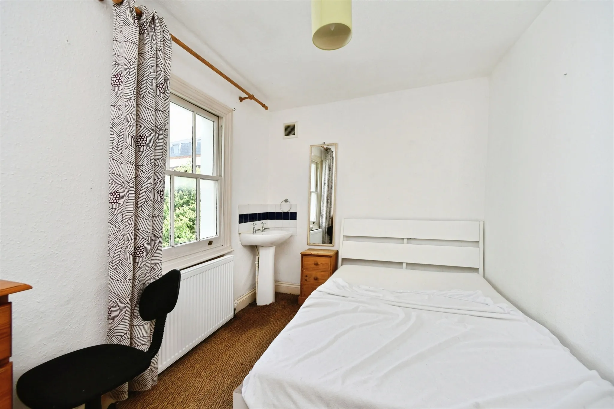 5 bed Terraced