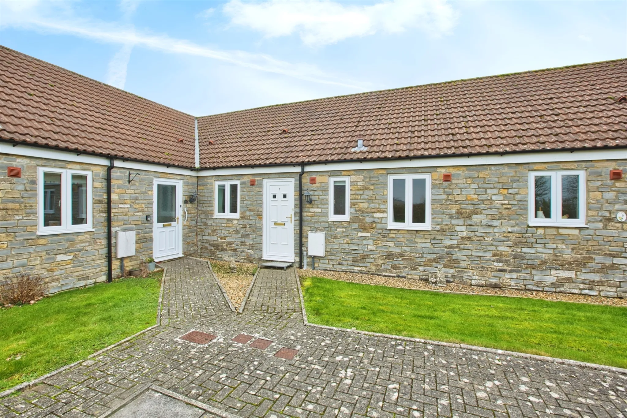 2 bed Detached