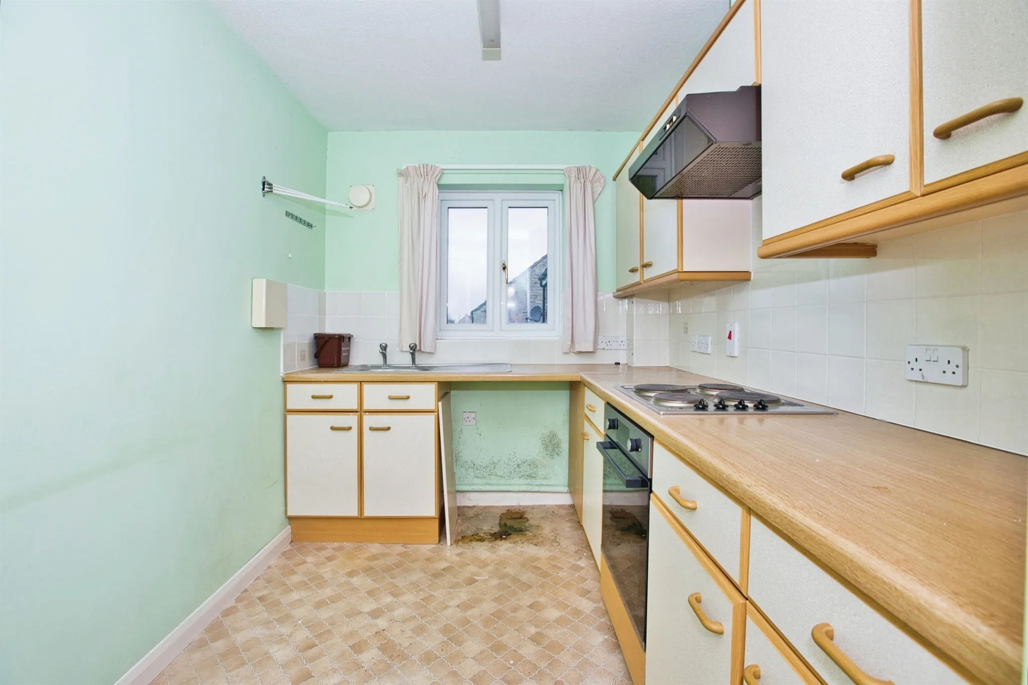2 bed Detached