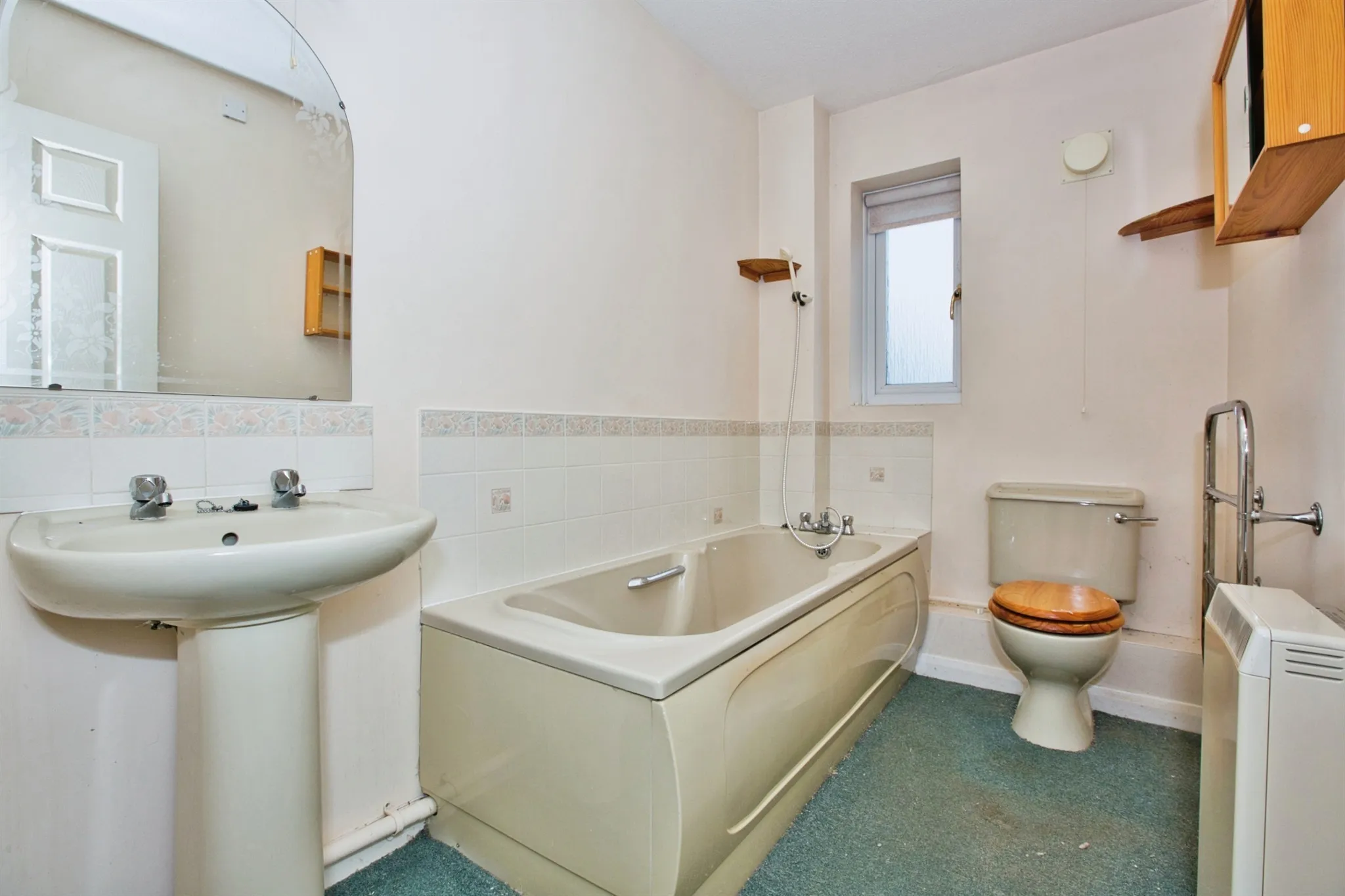 2 bed Detached