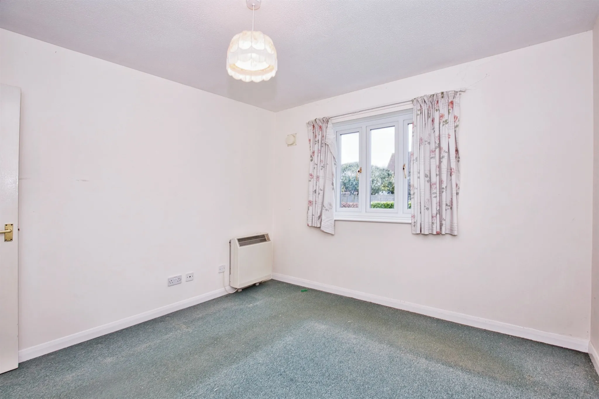 2 bed Detached
