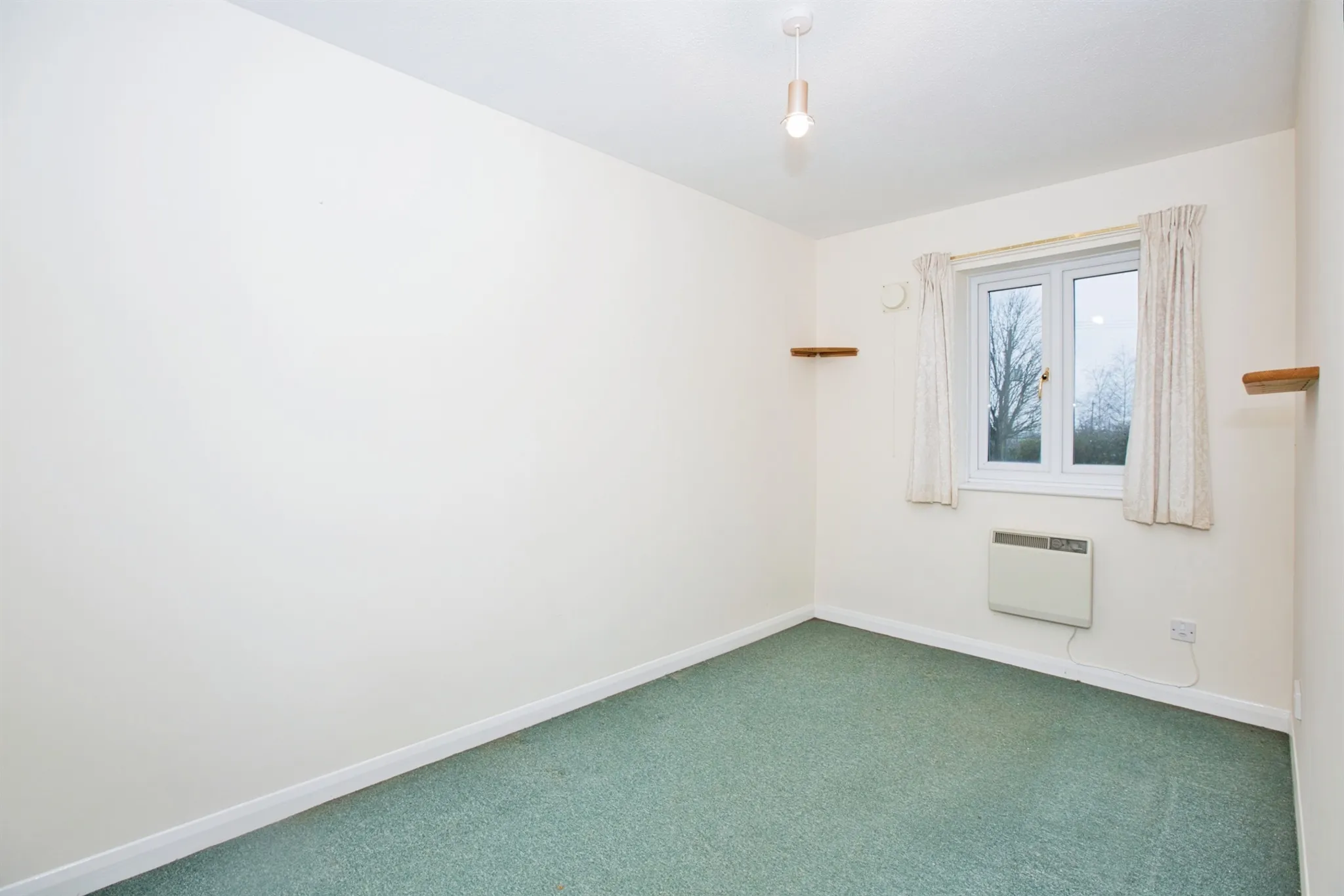2 bed Detached