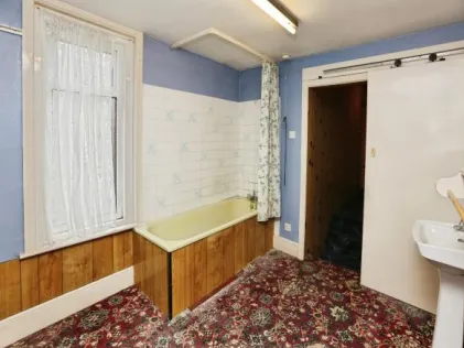 2 bed Terraced