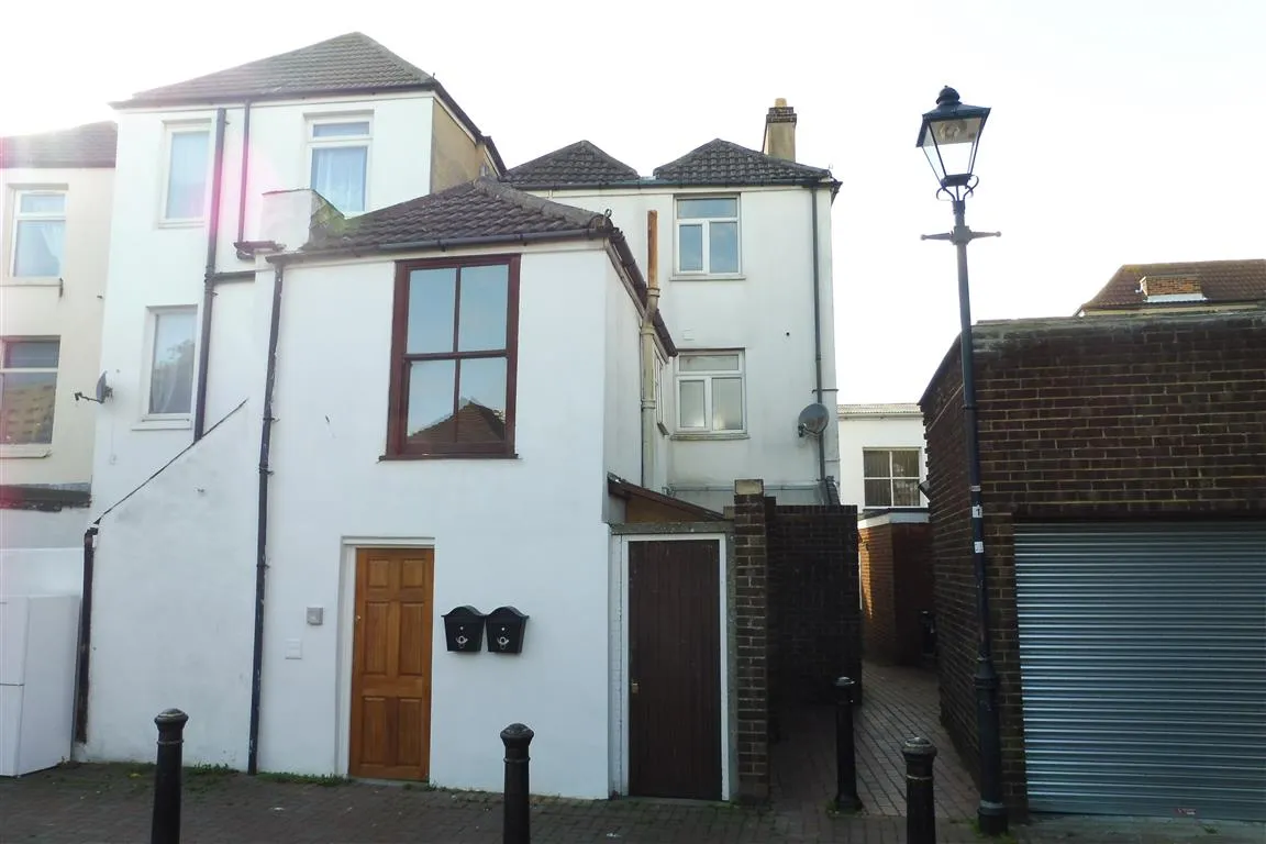 2 bed Block of Apartments