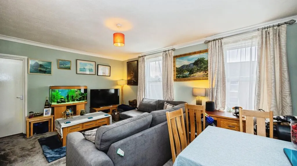 2 bed Apartment