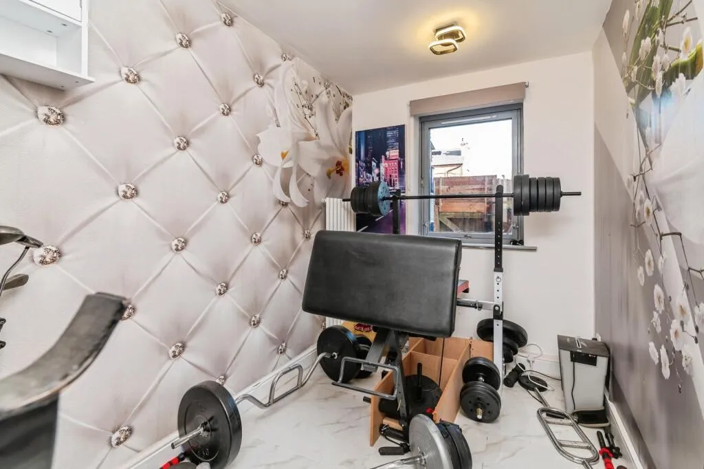 2 bed Apartment