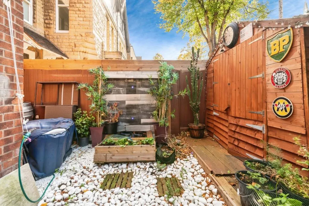 2 bed Apartment