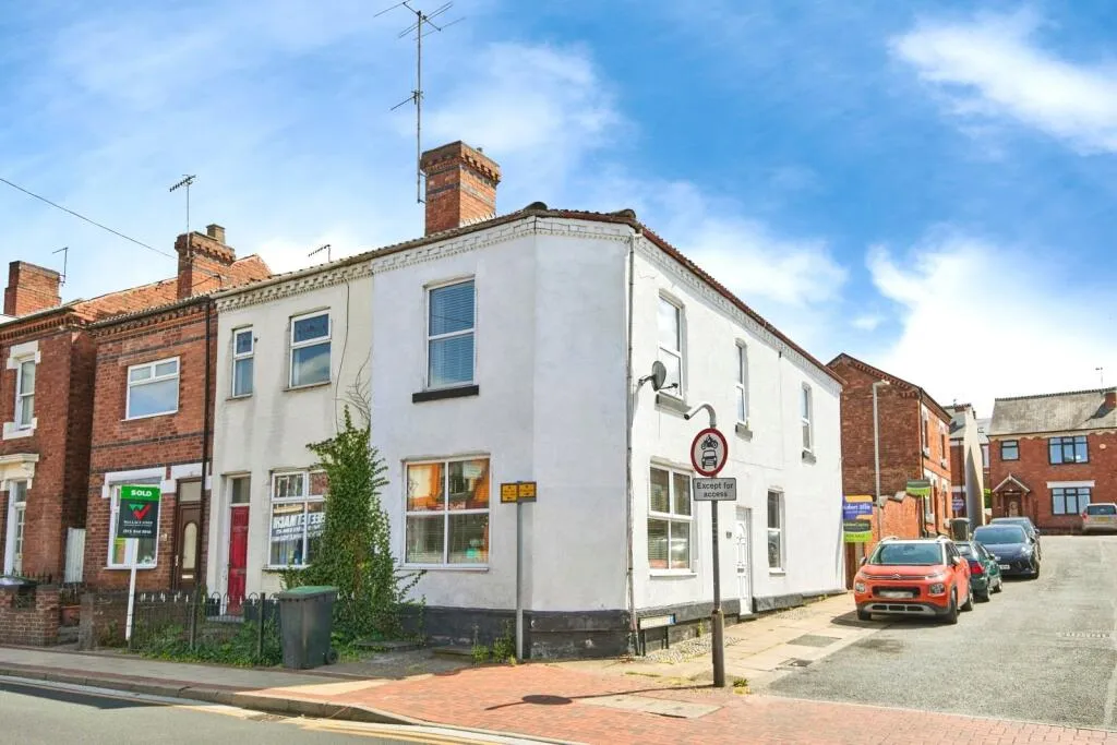 3 bed End of Terrace