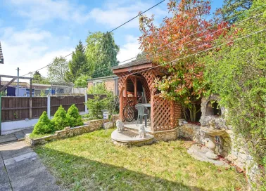 2 bed Detached Bungalow