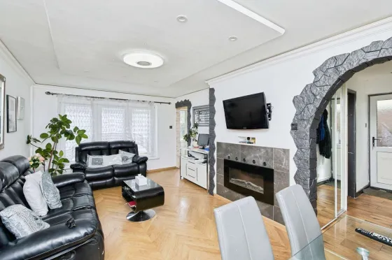2 bed Detached Bungalow
