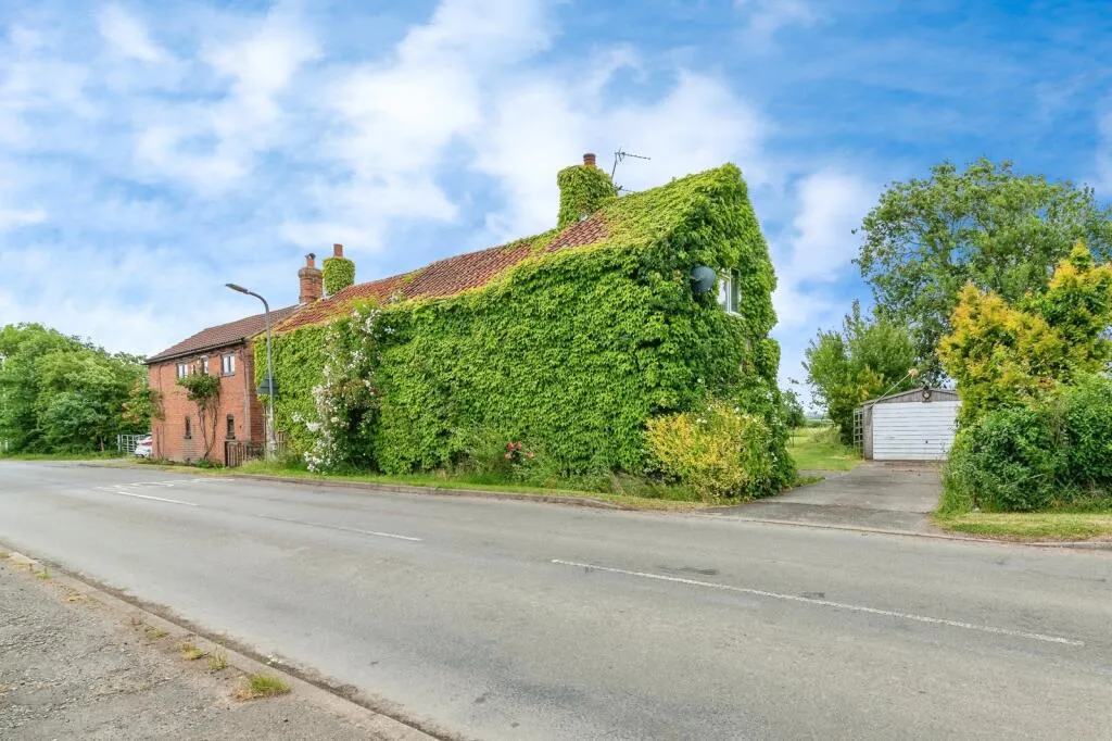 3 bed House & Land
