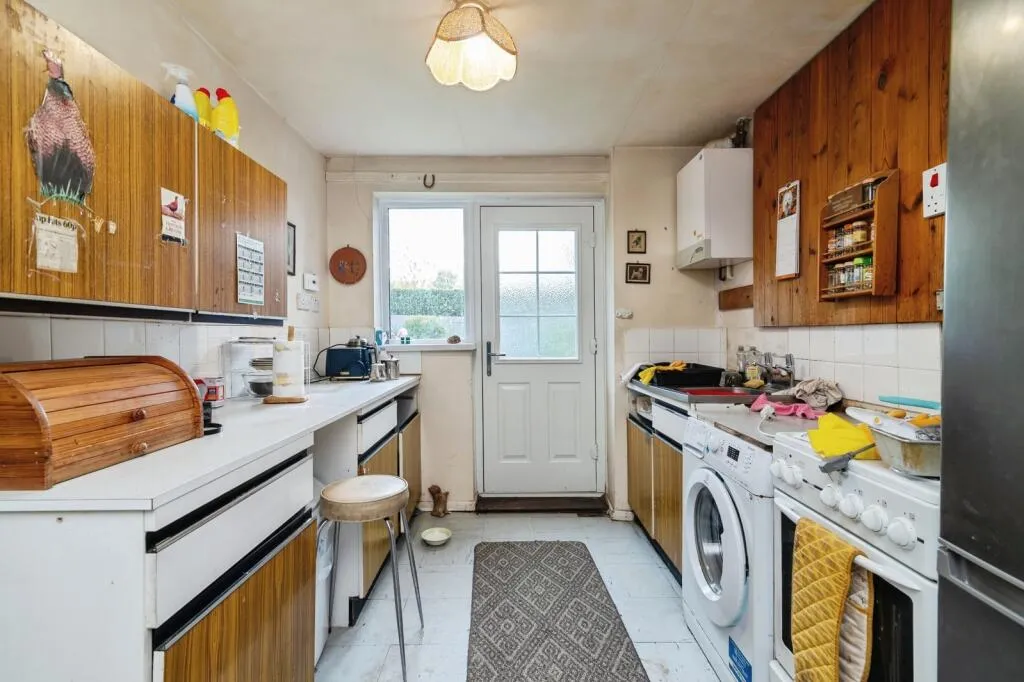 3 bed End of Terrace
