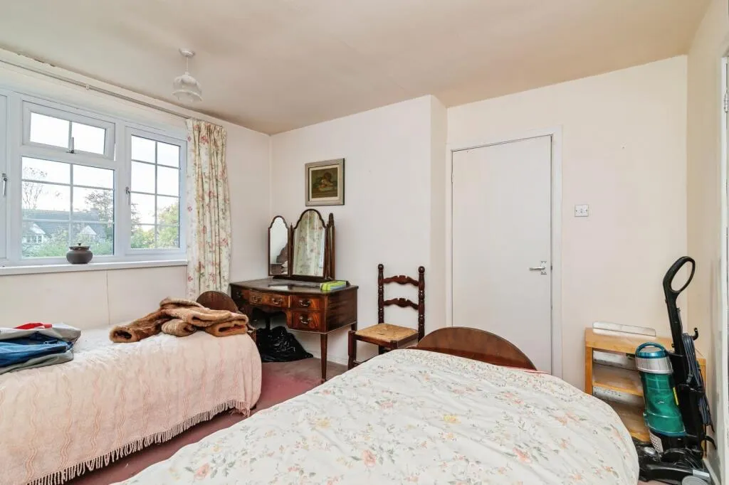 3 bed End of Terrace