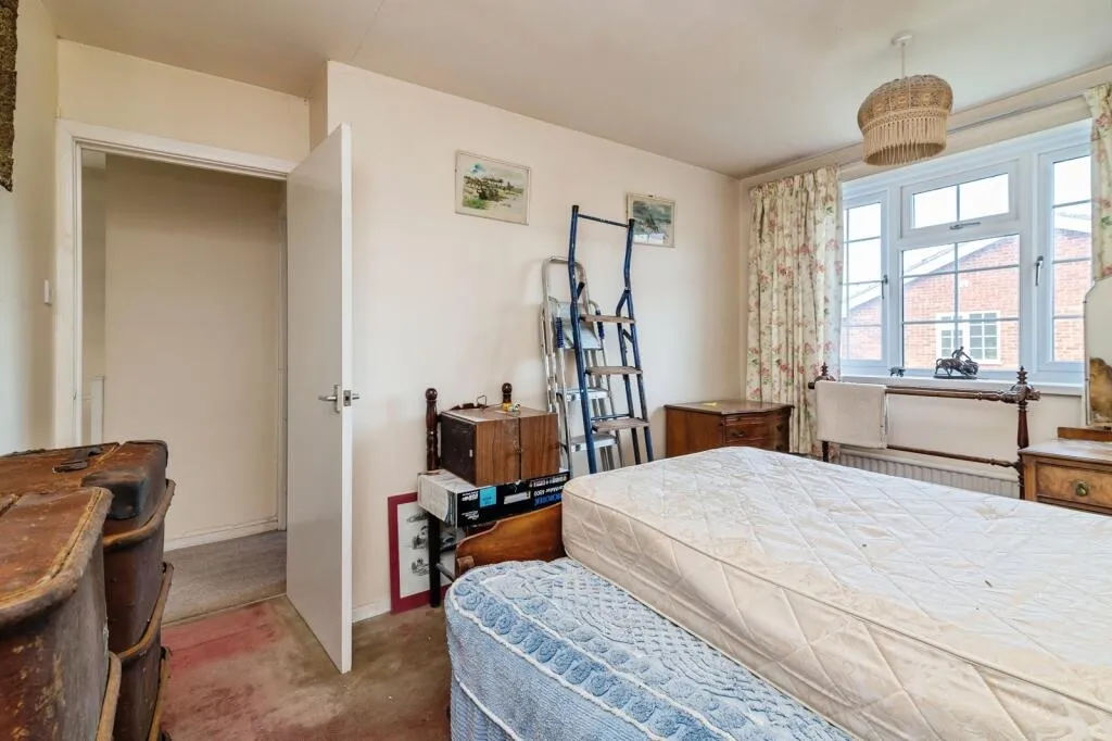 3 bed End of Terrace