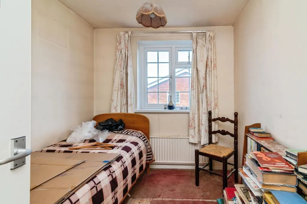 3 bed End of Terrace