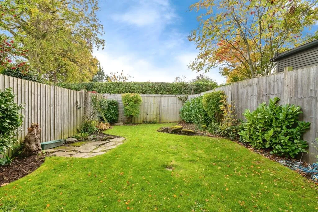 3 bed End of Terrace