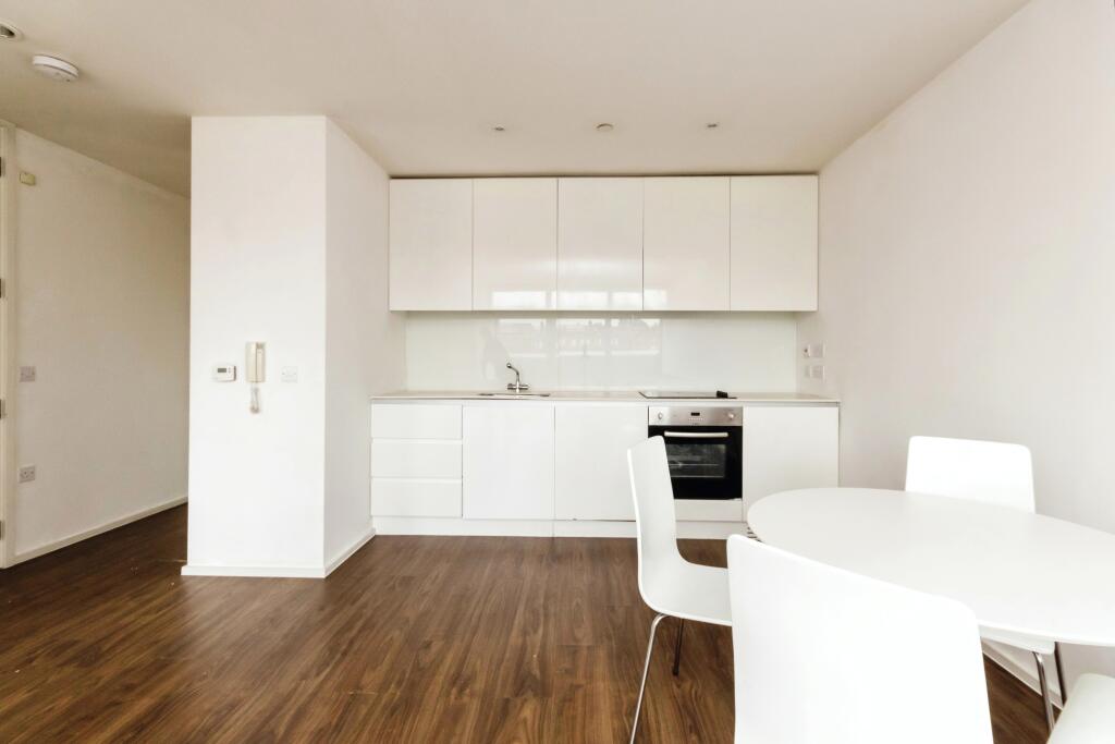 1 bed Apartment