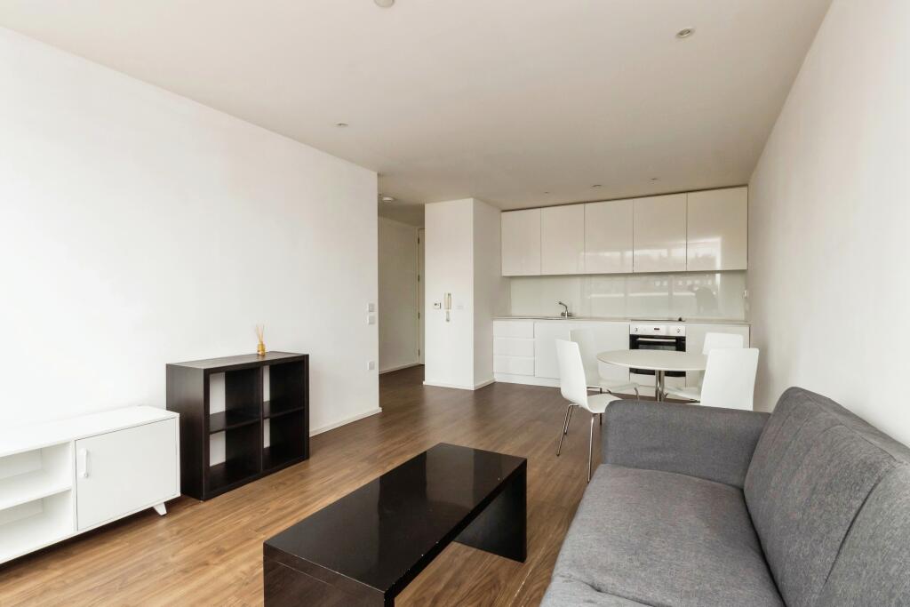 1 bed Apartment