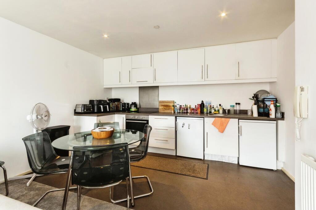 2 bed Apartment