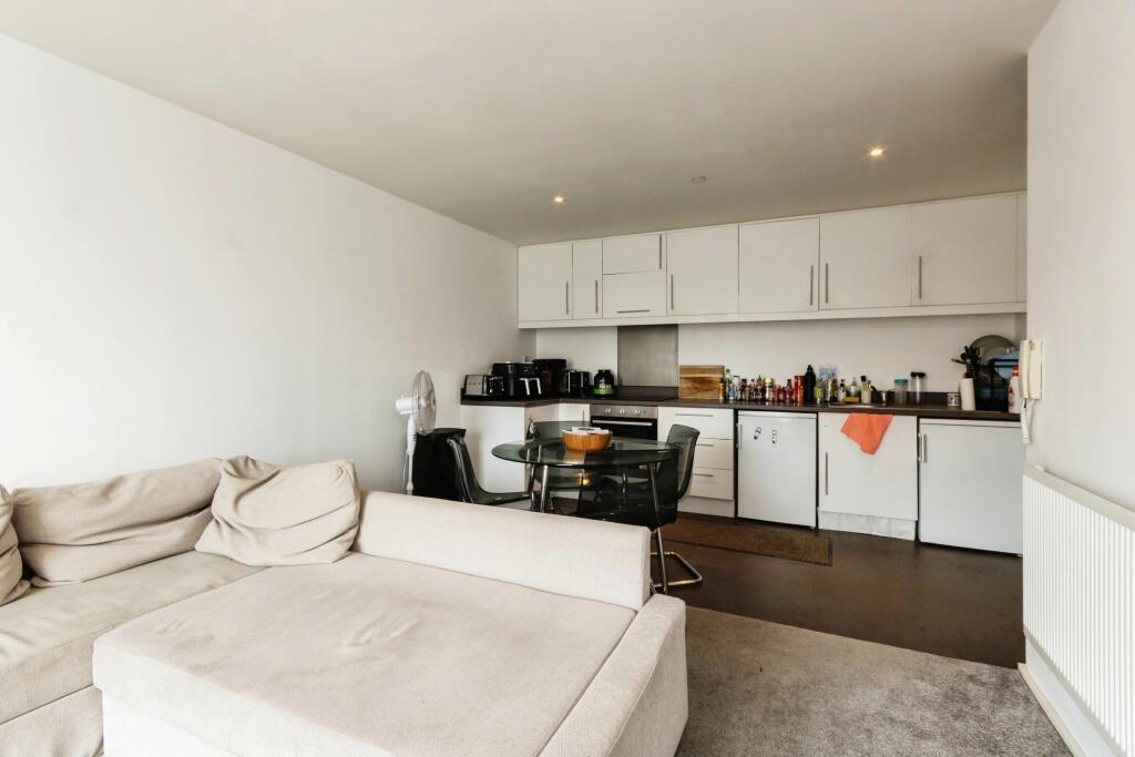 2 bed Apartment